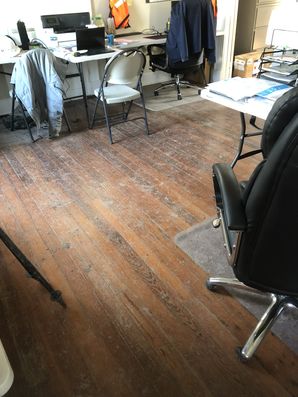 Before & After Office Floor Cleaning in Baker, LA (1)